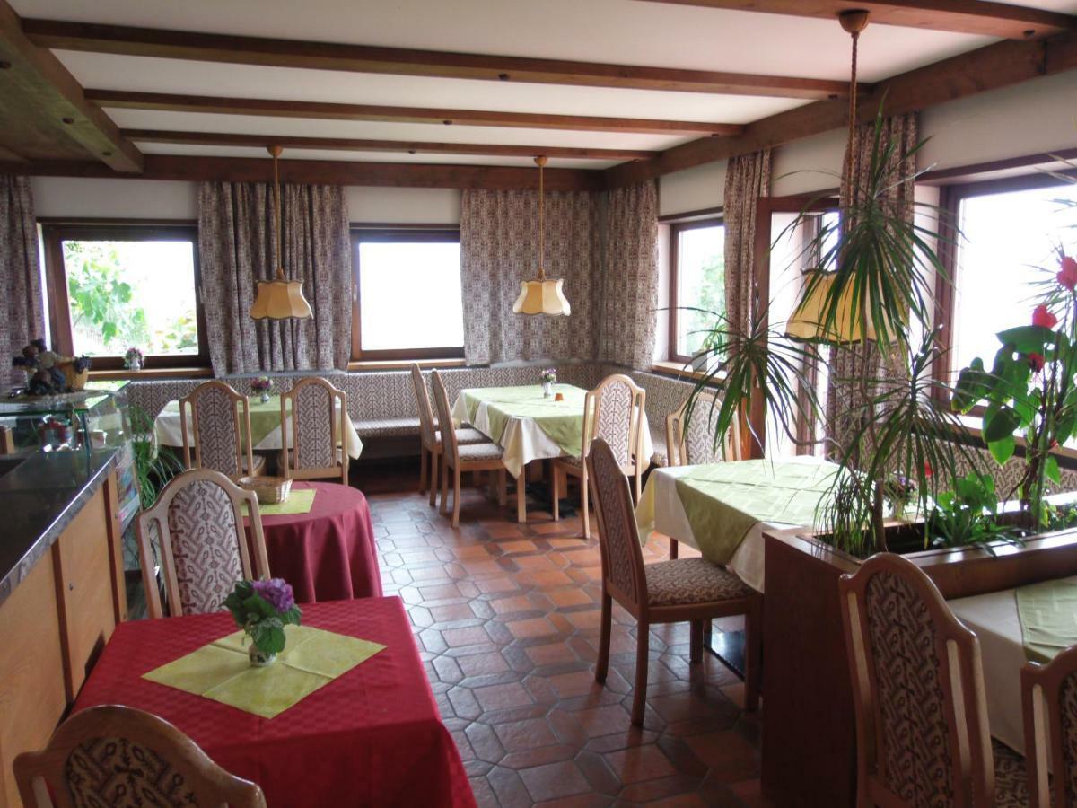 Garni Runggner Traubenhof Hotel แตร์เมโน ภายนอก รูปภาพ